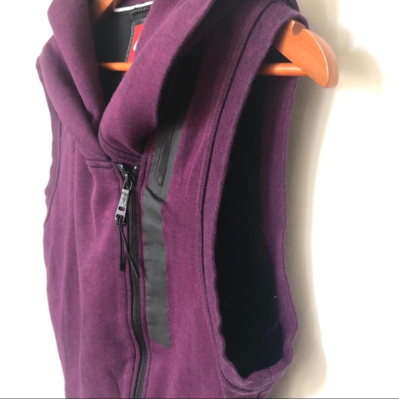 Nike Tech Fleece Sleeveless Hooded Vest Small - Picture 8 of 13